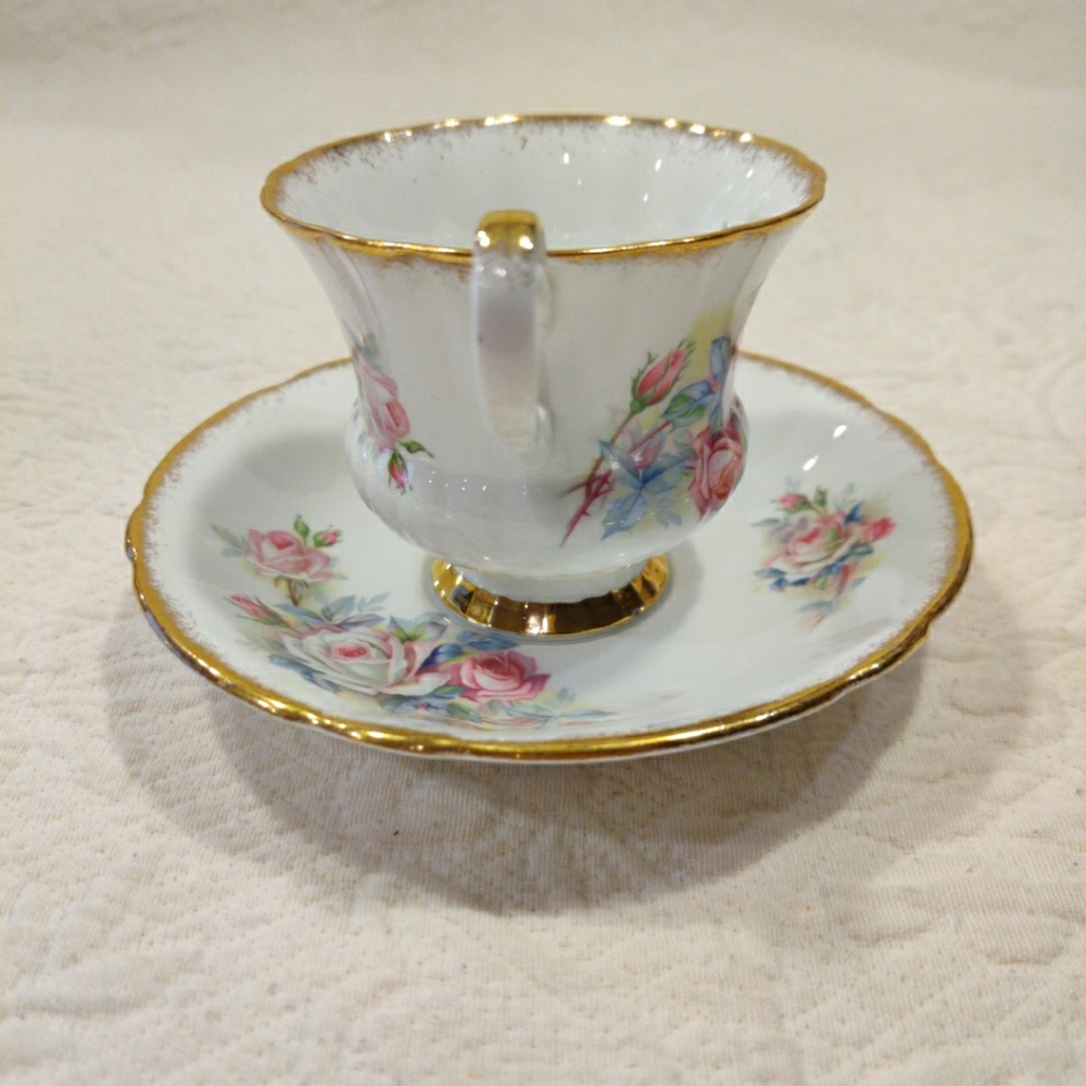 VTG Society Bone China Pink rose Floral Tea Cup & Saucer with Gold Trim - Picture 4 of 10